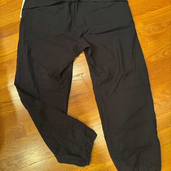 Lululemon Essential Affinity MR Jogger BNWT Size 10 - Picture 8 of 12